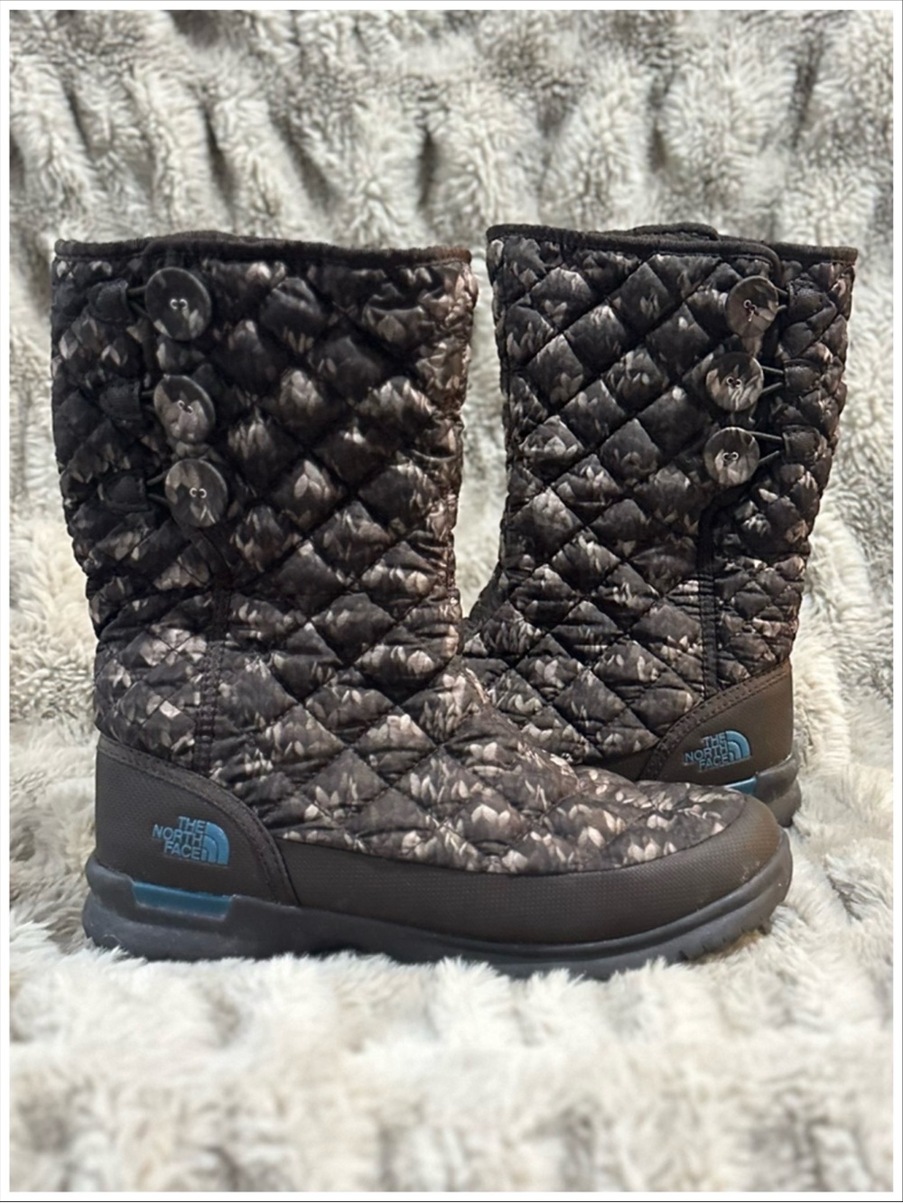 The North Face ThermoBall Button Up Boot in Brown Print ~ Size 8 ~ Item #S610